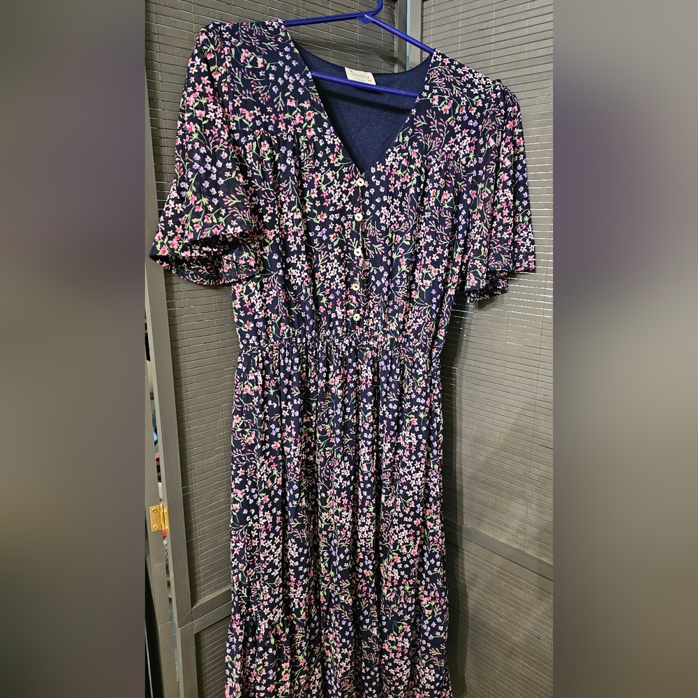 Ladies Floral Print Dress - Medium